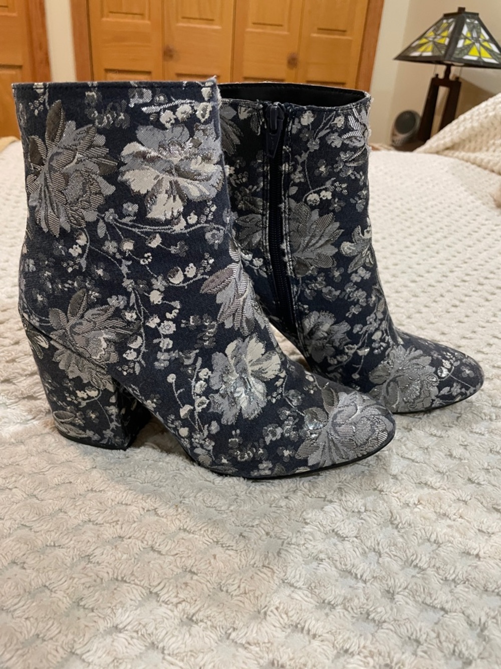 Merona Floral Brocade Blue Silver Zip Booties 8
